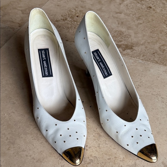 Stuart Weitzman White Heels with Gold Tips - Picture 1 of 3